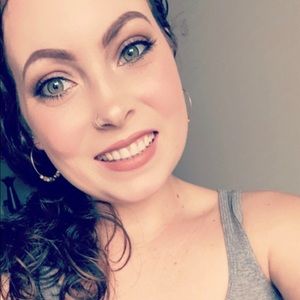 Meet your Posher, Lindsey